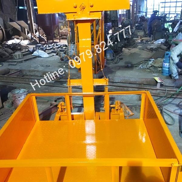 vận thăng nâng hàng 500kg