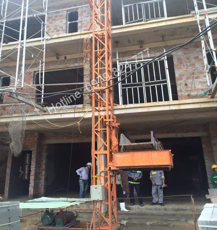 vận thăng nâng hàng